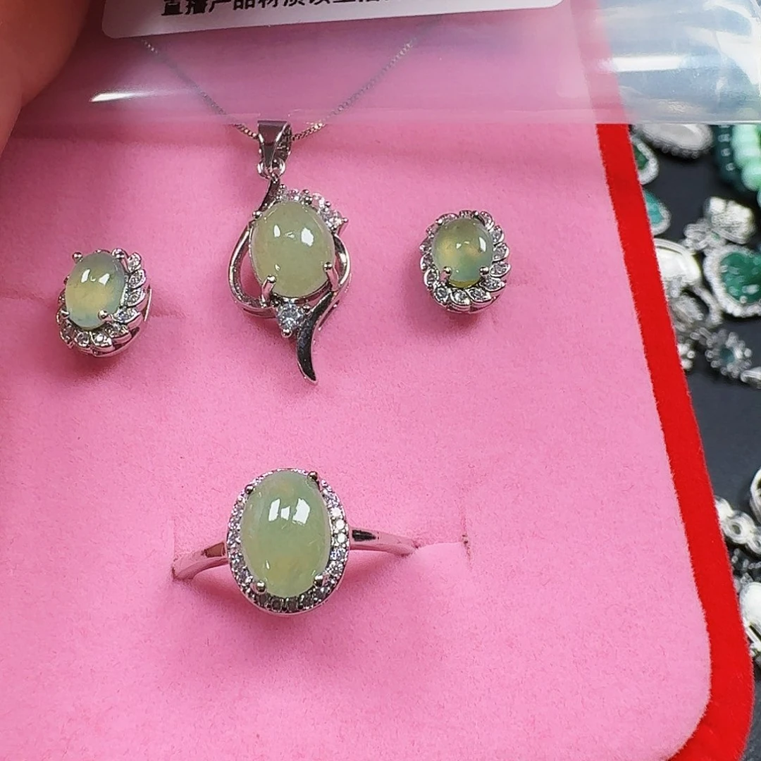 翡翠耳饰未镶嵌天然A货翡翠7584