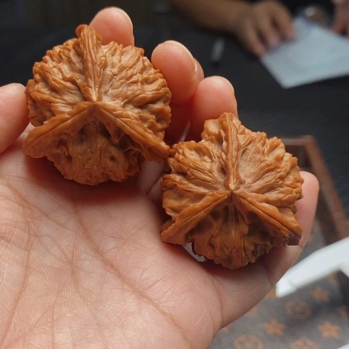 把件文玩核桃奔驰40尺