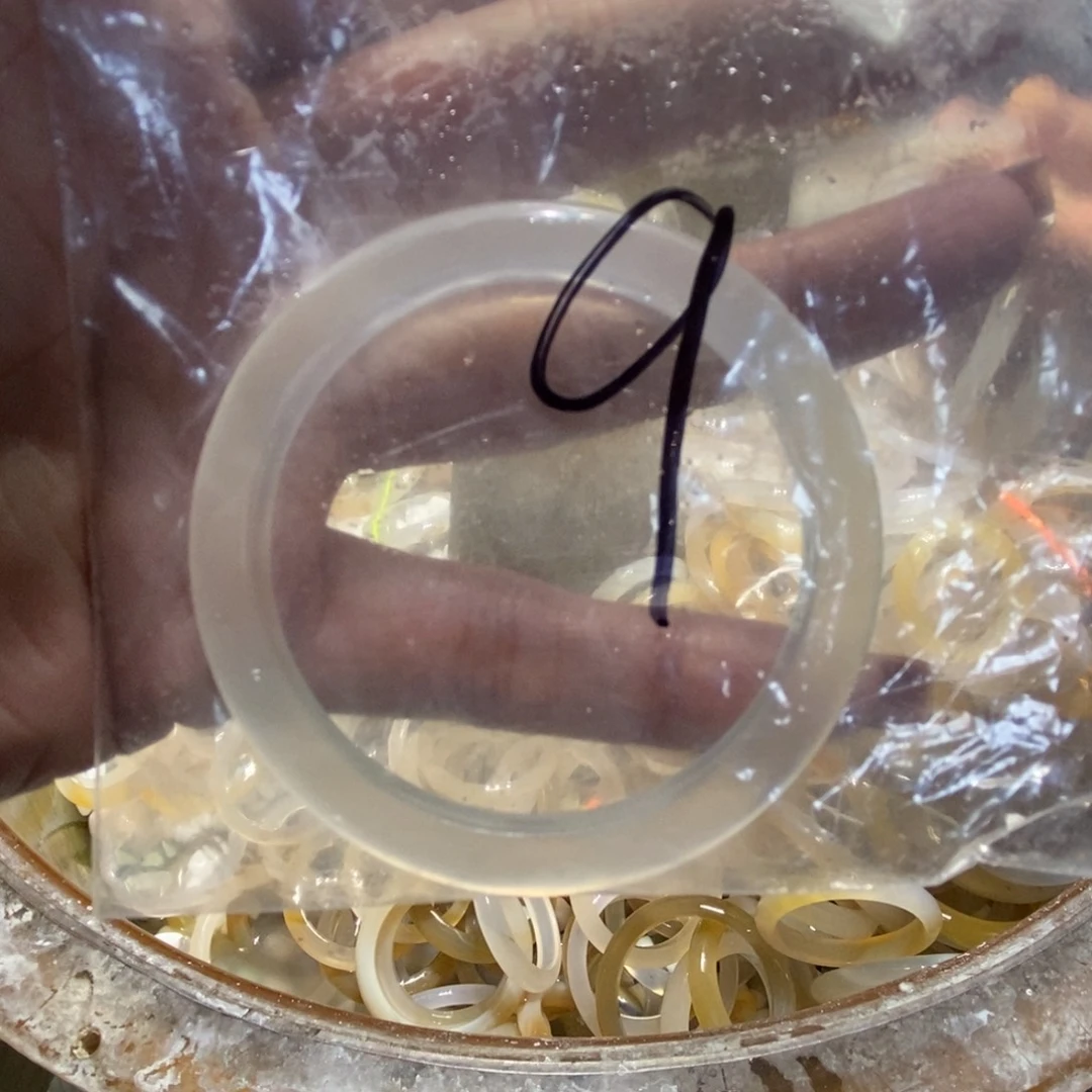 T***)玛瑙/玉髓未镶嵌手镯9号