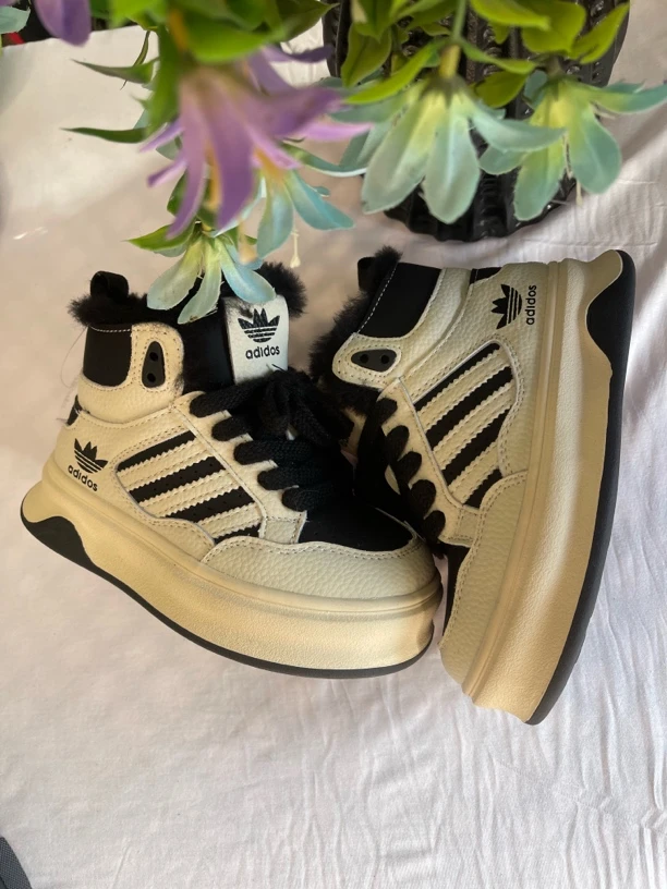 儿童休闲运动冬款皮鞋