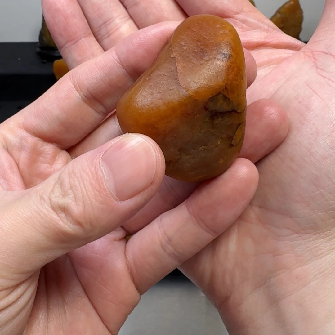 田黄石古68克田黄原石