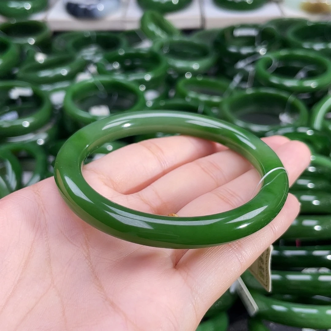 未镶嵌手镯和田玉（碧玉）