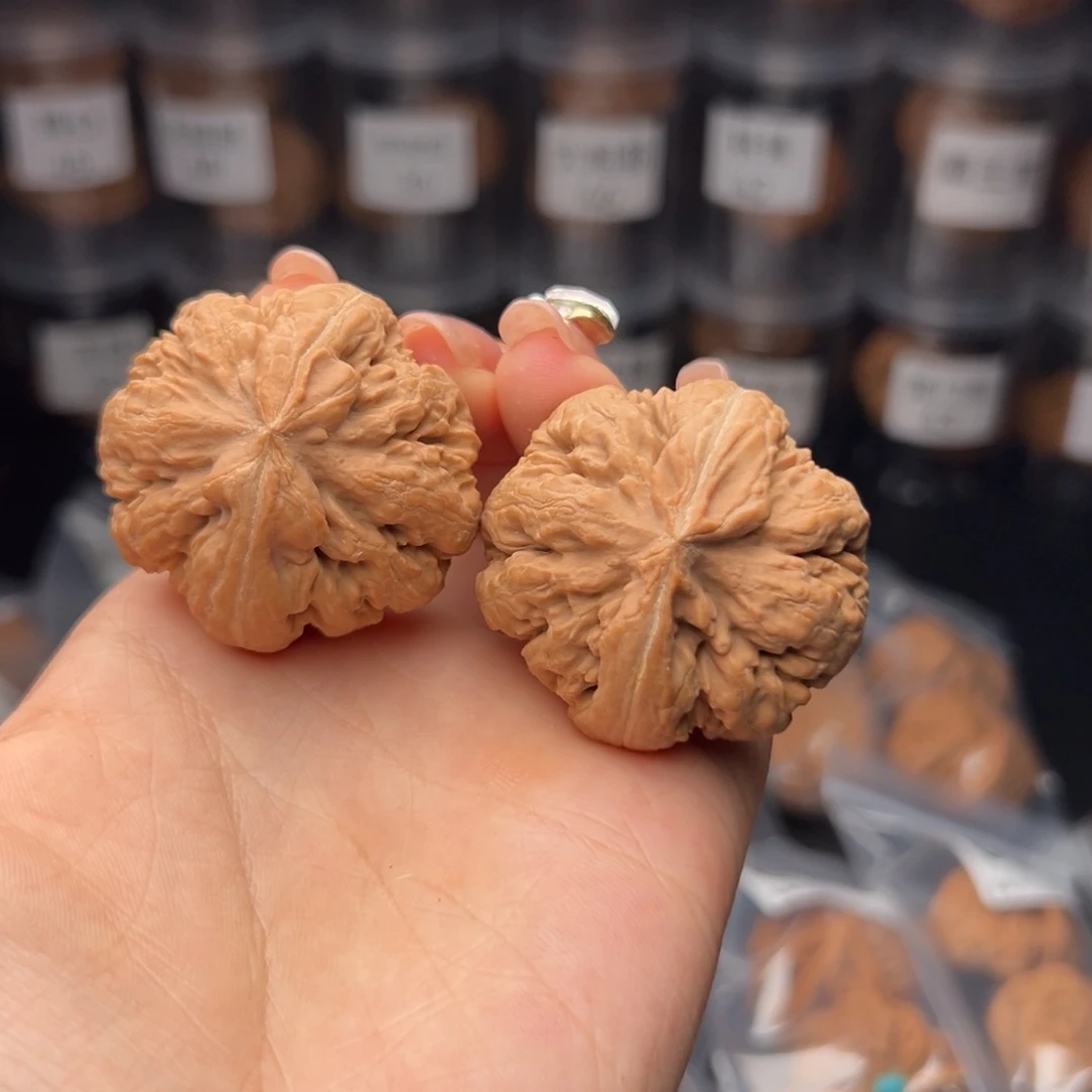 文玩核桃吊坠?***t霸王龙