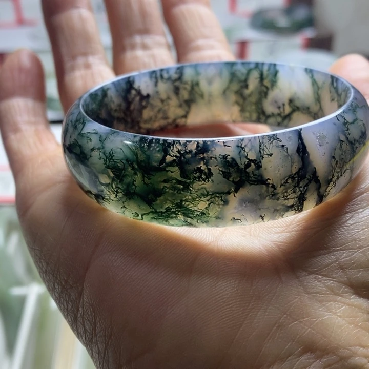 预***福玛瑙/玉髓未镶嵌手镯