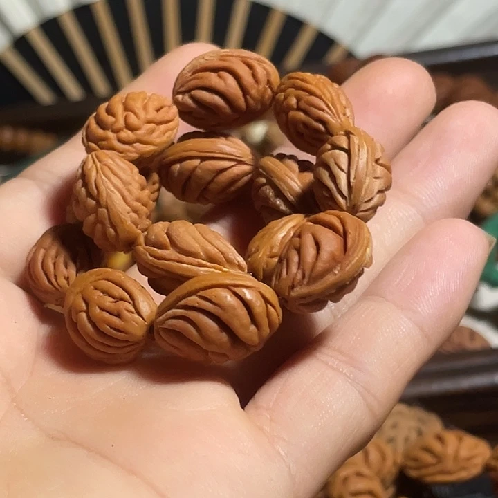 *****碧桃核肌肉纹手串