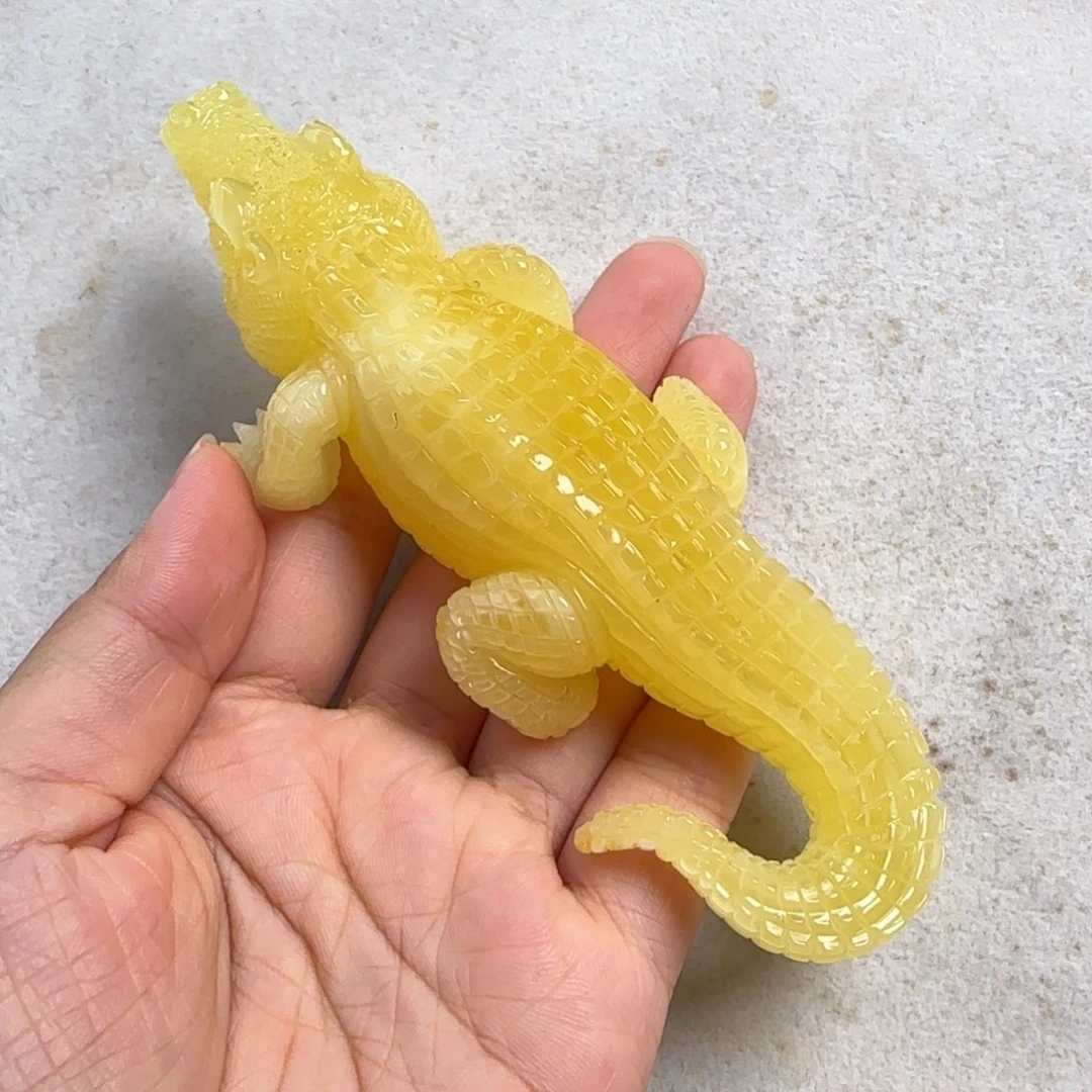 蜜蜡未镶嵌珠宝奇石