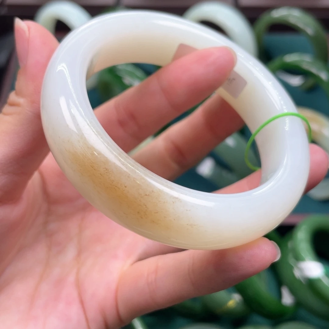 和田玉未镶嵌手镯56+