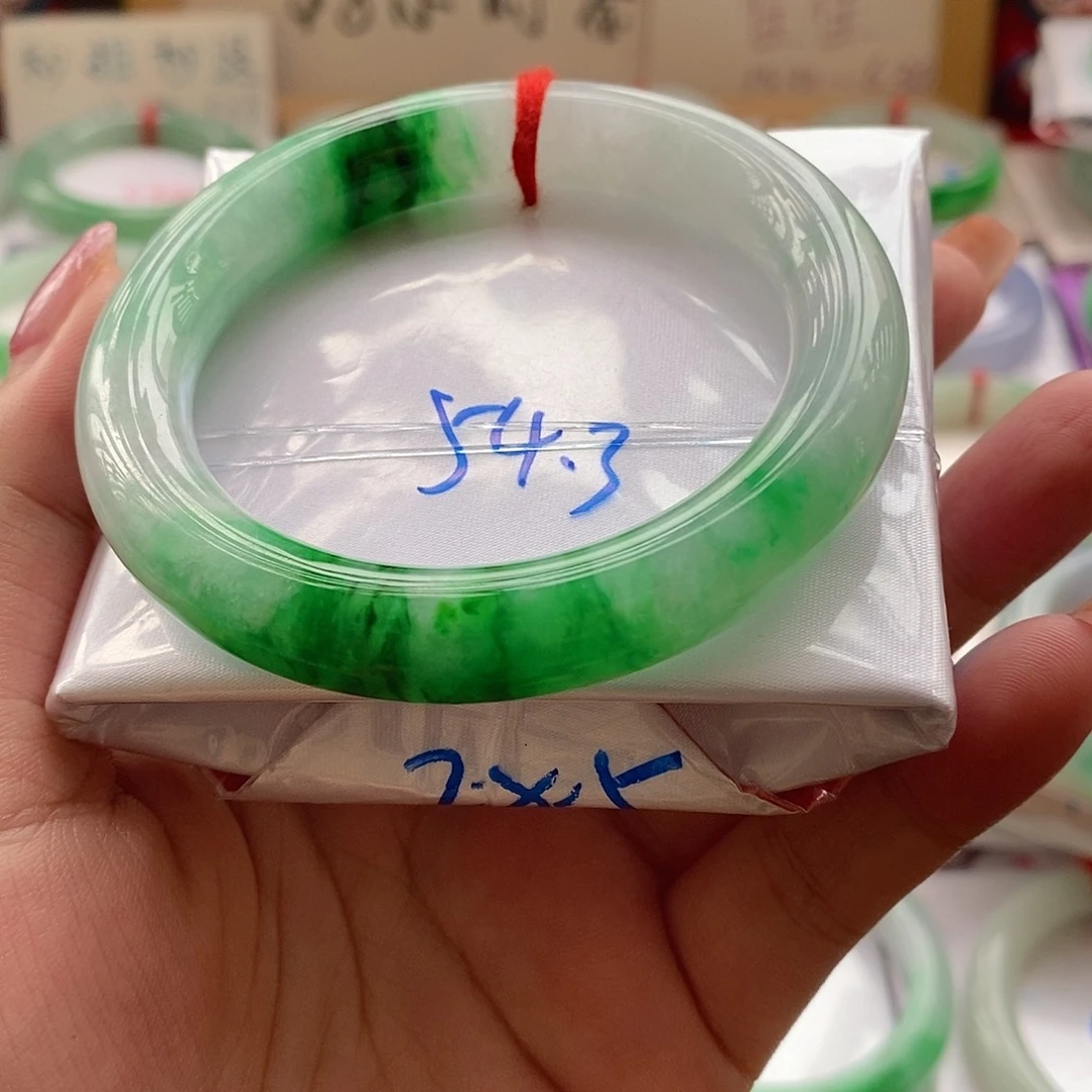 翡翠未镶嵌手镯8号
