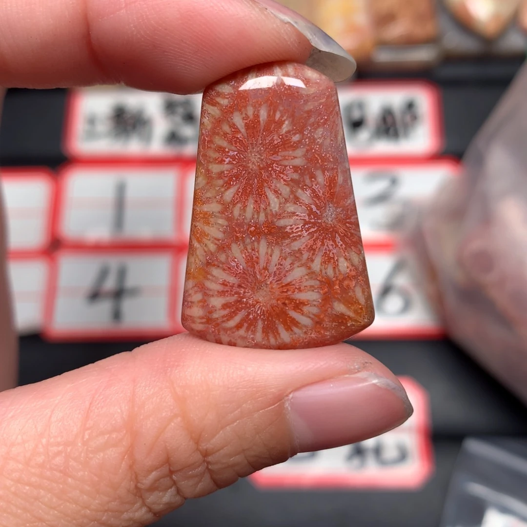J***妮硅化玉未镶嵌吊坠无事牌手排平安扣