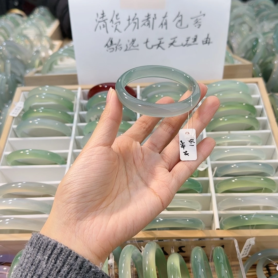 玛瑙/玉髓未镶嵌手镯圈口56.1