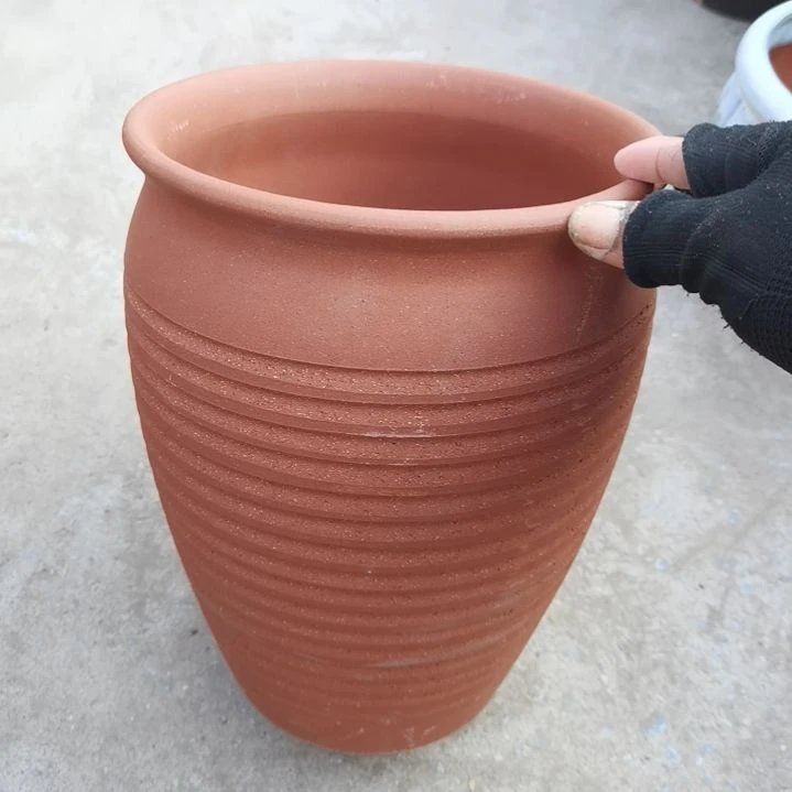 红陶20/27瑕疵底部烧裂