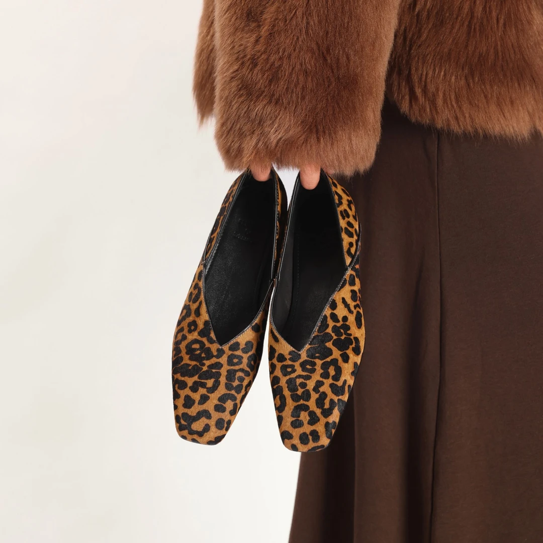 【FELIZ ISA】新款“ V "字口拼接设计小方头日常小单鞋女鞋