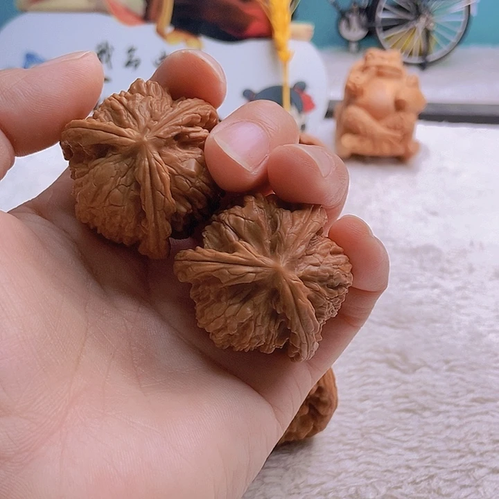 把件文玩核桃、*。三棱