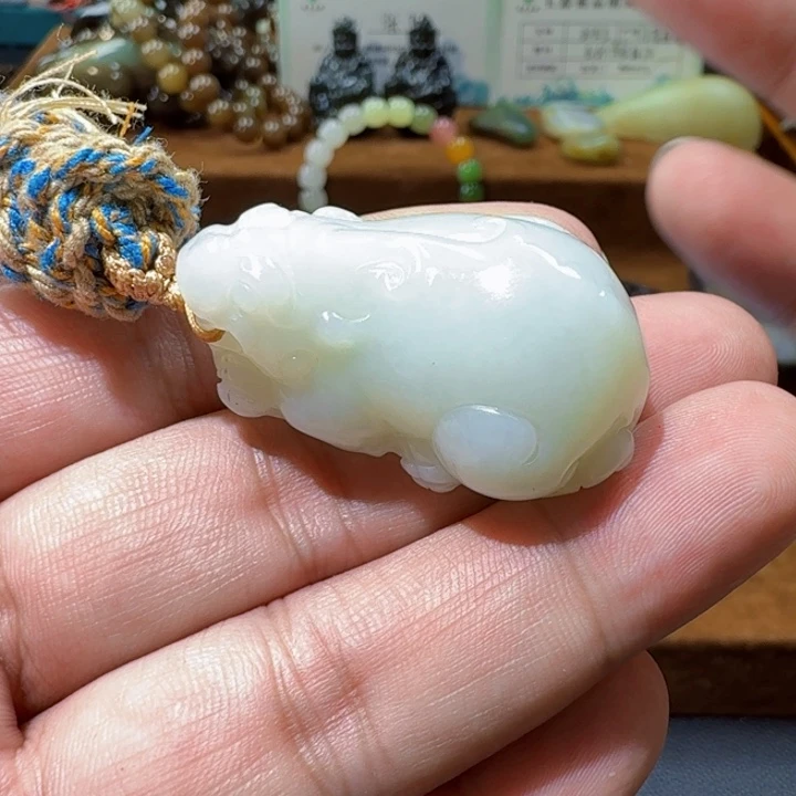 未镶嵌和田玉挂件