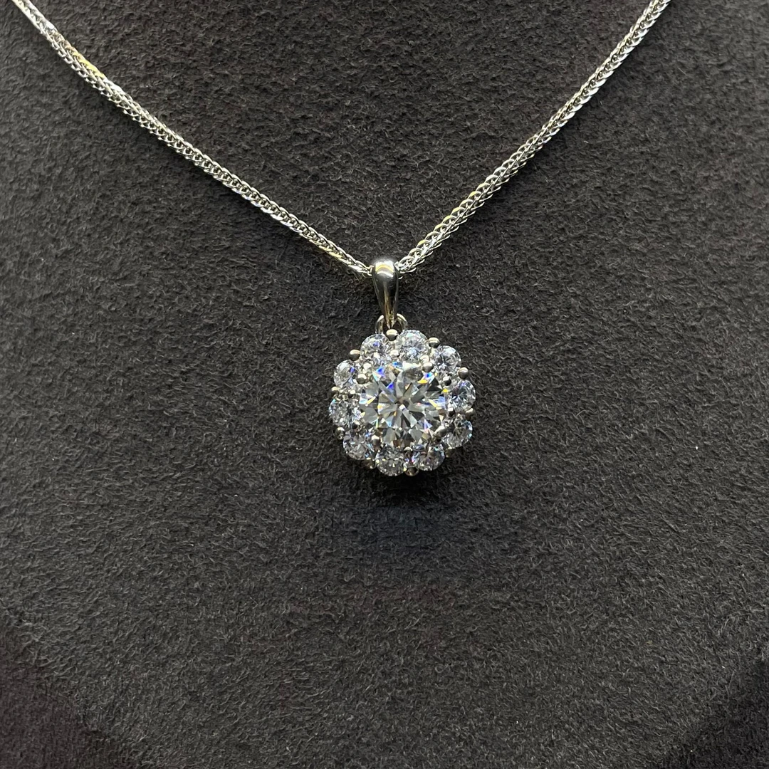 【Vivia】甄选 满天星项链项链1.0CT