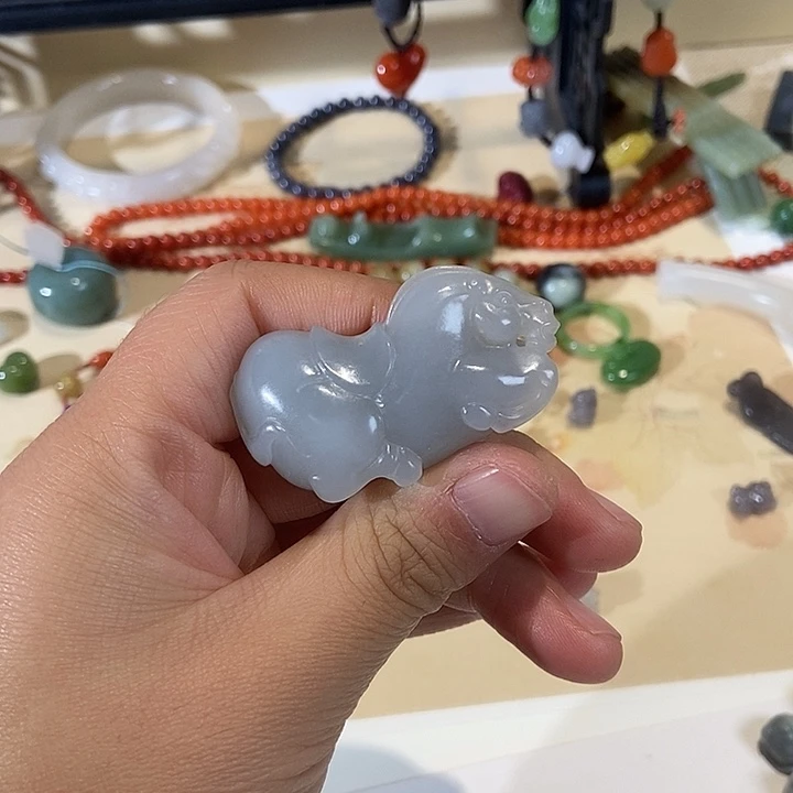 和田玉（糖玉）未镶嵌车挂这个