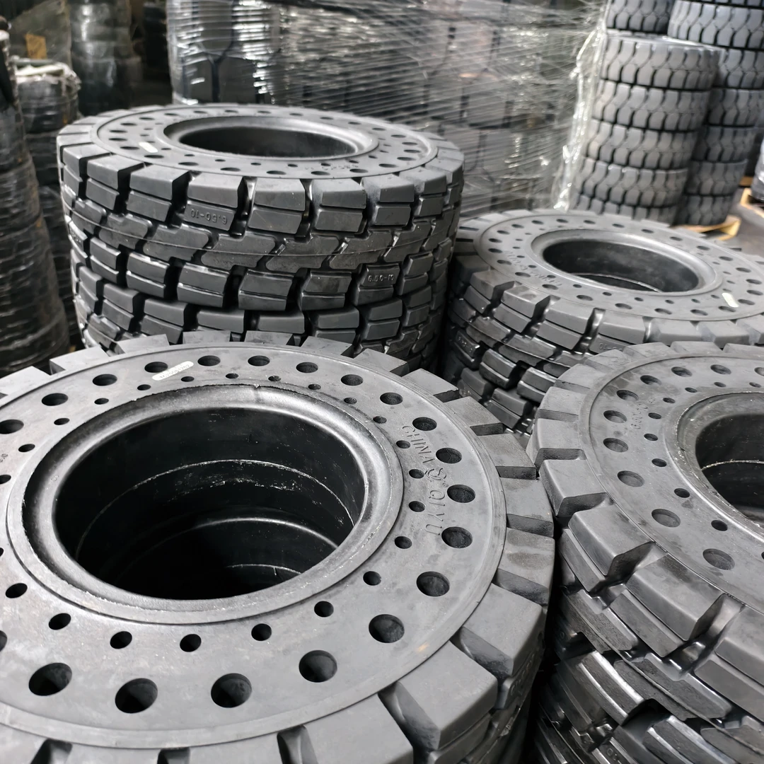 国标加厚带减震孔实心轮胎批发耐磨耐用叉车轮胎实心胎