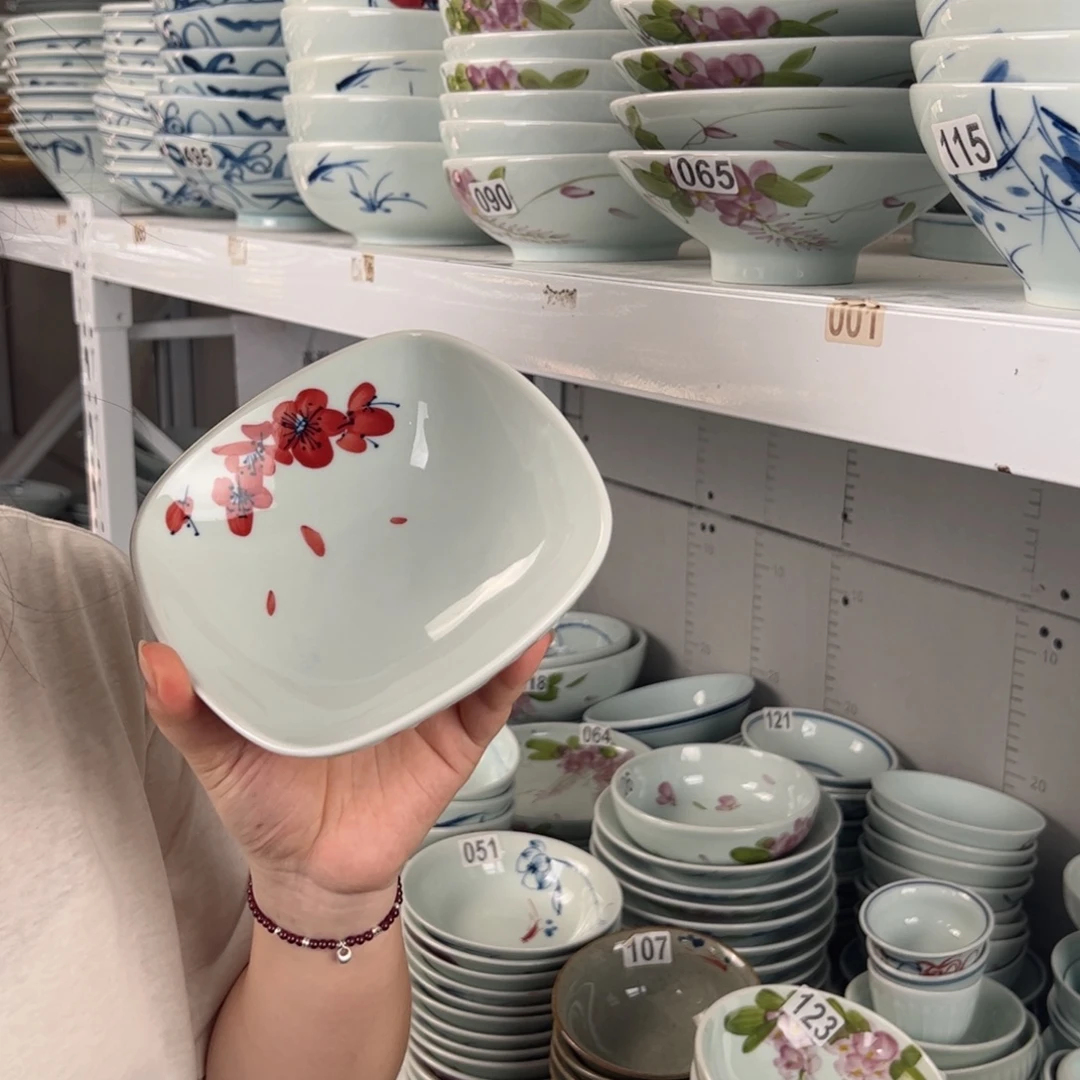 中瑕福利手绘6寸方形碗（单只装随机图案）