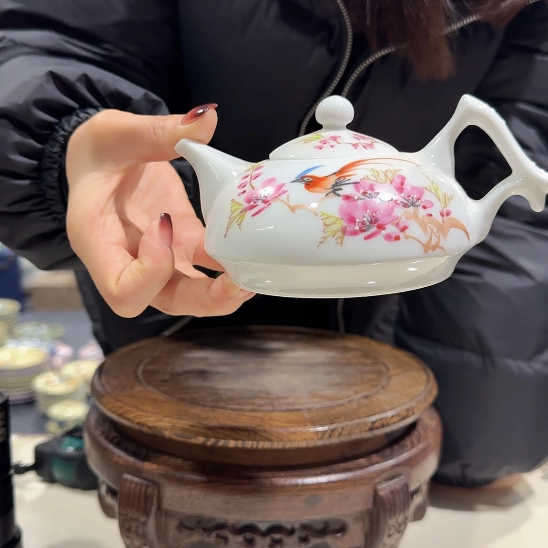 瓷摆件//////景德镇陶瓷瓷器。