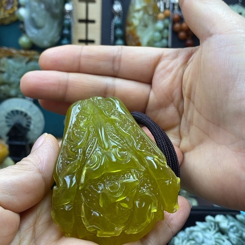 【闪购商品】蛇纹石玉手把件未镶嵌舒*姐