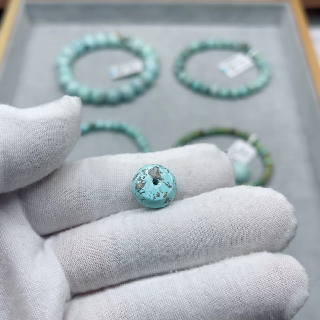 绿松石未镶嵌挂件