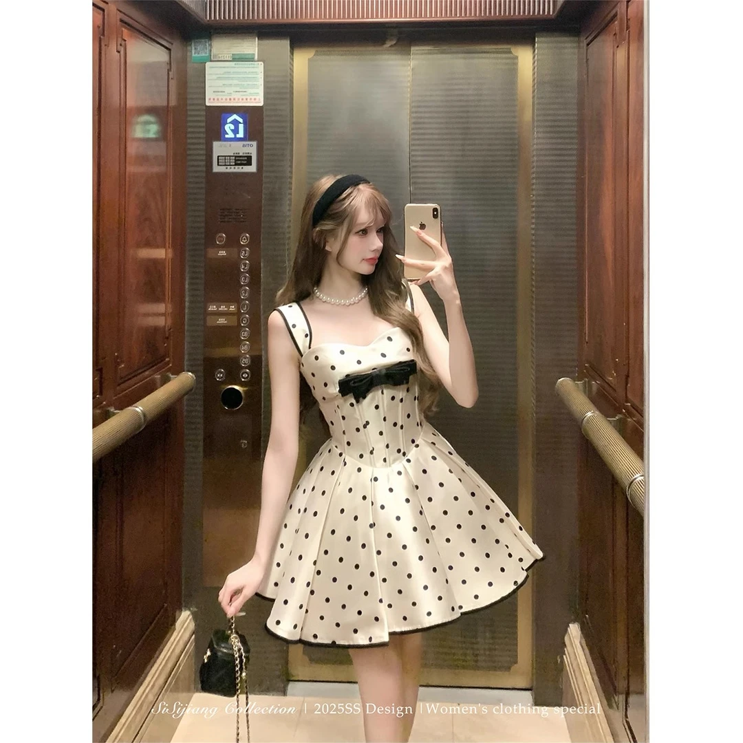 SISI JIANG "波点世家"法式甜美少女鱼骨吊带蓬蓬裙
