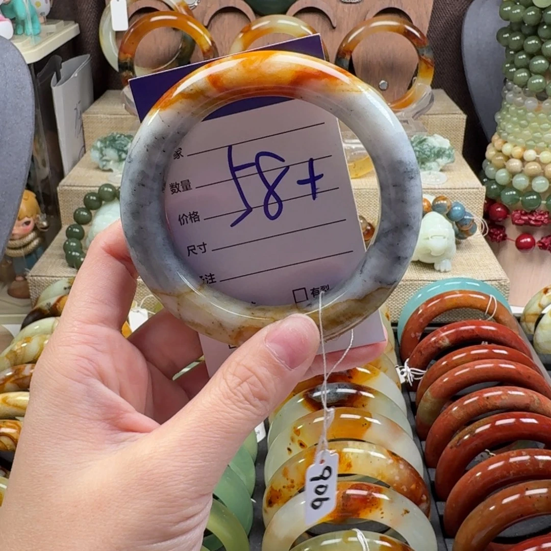 蛇纹石玉未镶嵌手镯80