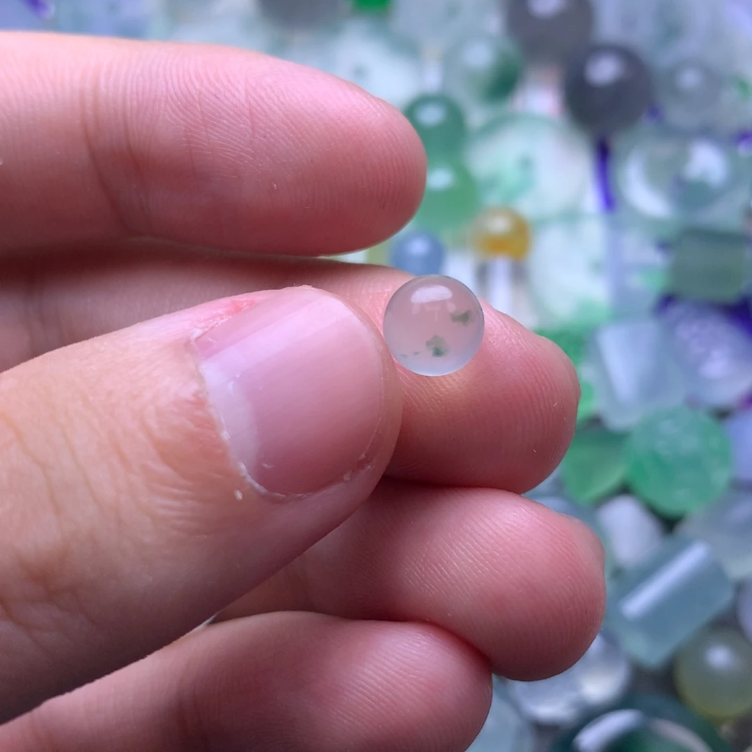 定制翡翠未镶嵌挂件