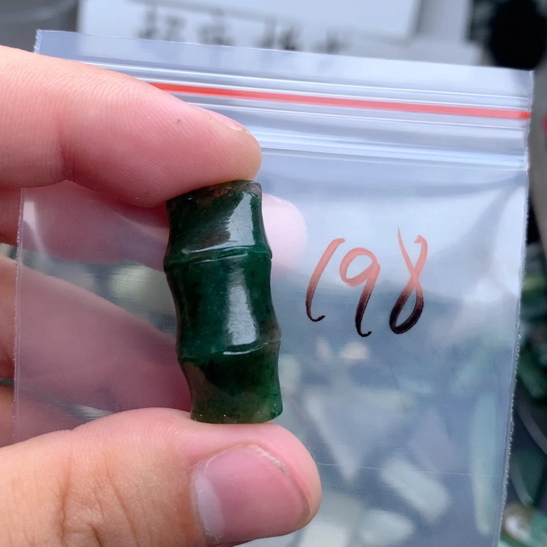 独山玉未镶嵌珠宝半成品