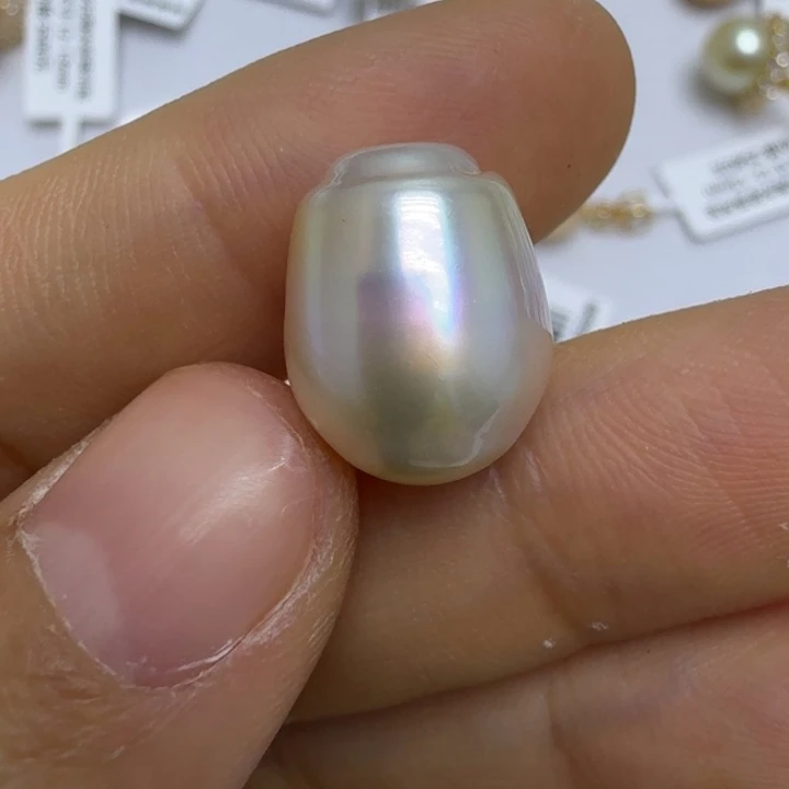 红***肉海水珍珠颈饰未镶嵌