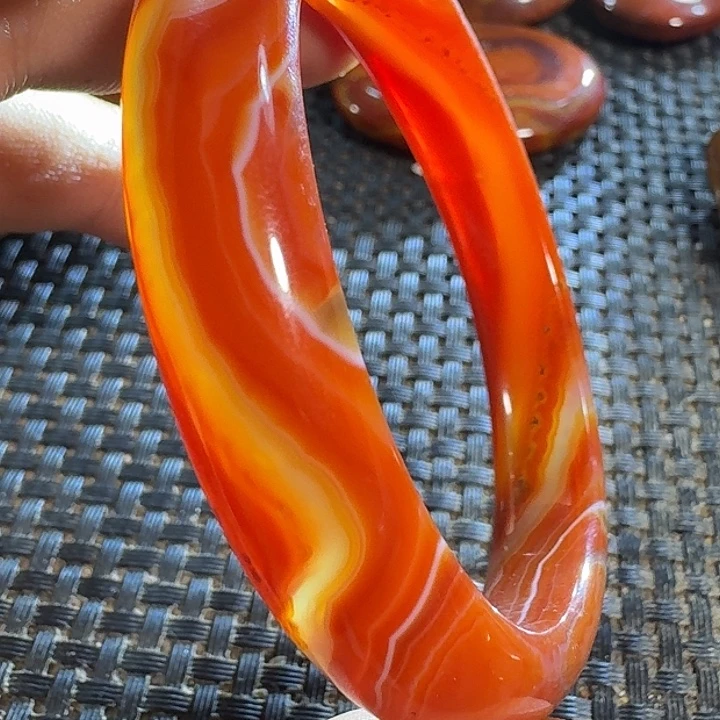 人***弦玛瑙/玉髓未镶嵌颈饰