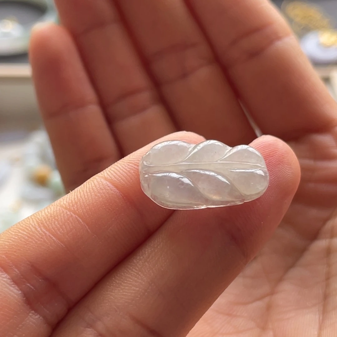 翡翠颈饰未镶嵌圆*叶子