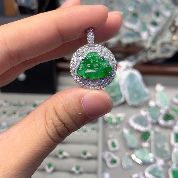 翡翠未镶嵌颈饰吊坠