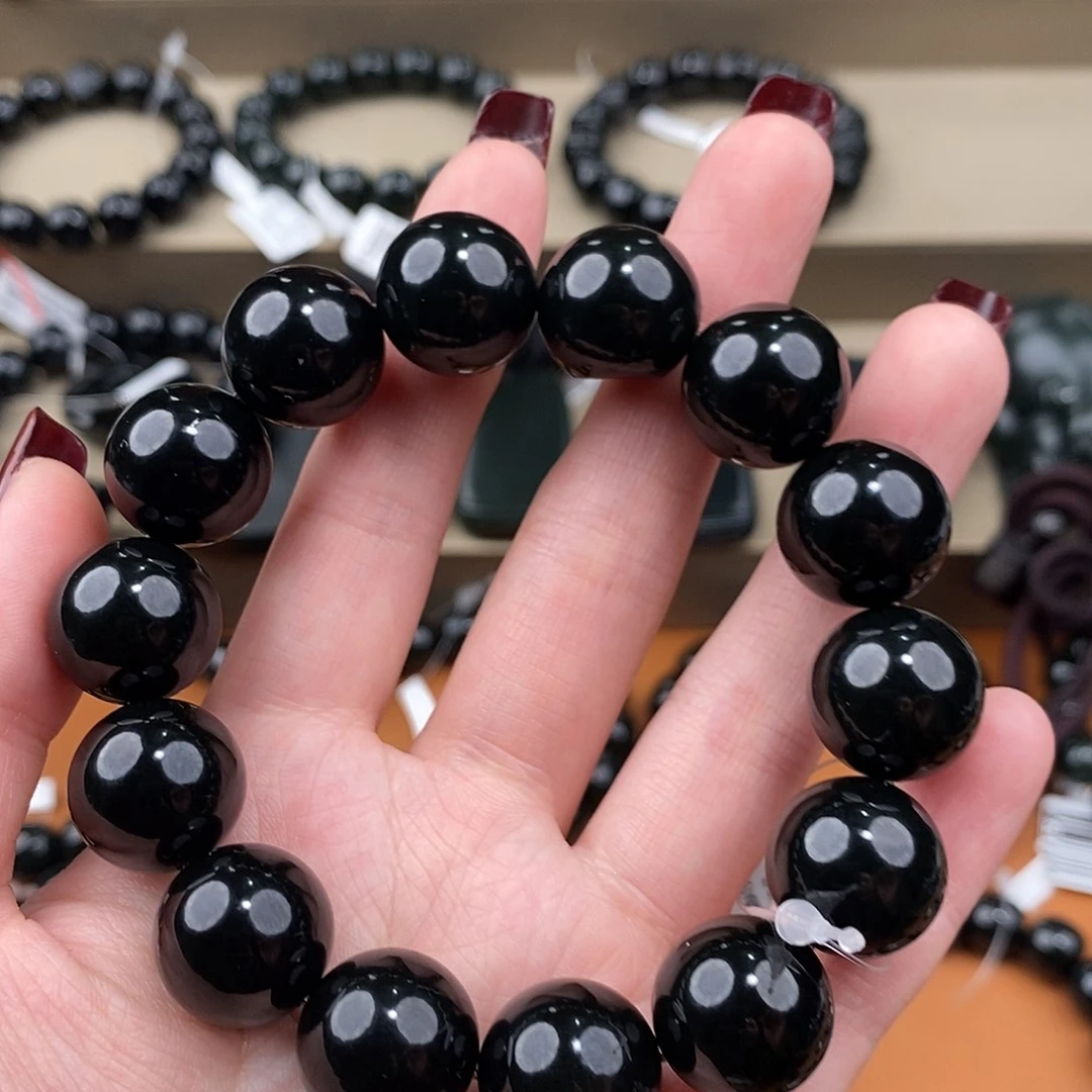 青***刚和田玉未镶嵌手链