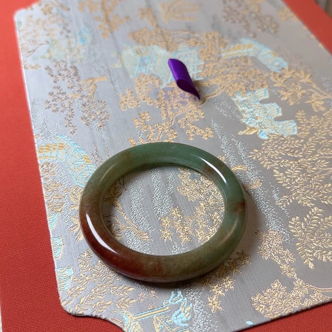 冯***石英质玉手镯未镶嵌