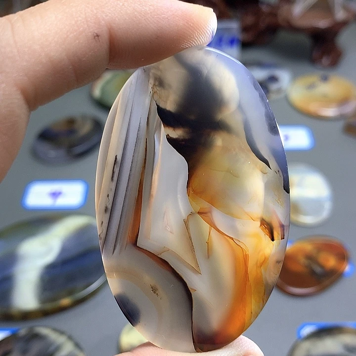 未镶嵌颈饰玛瑙/玉髓