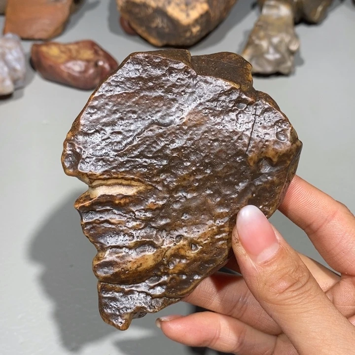 玛瑙/玉髓车挂合金龙**士497