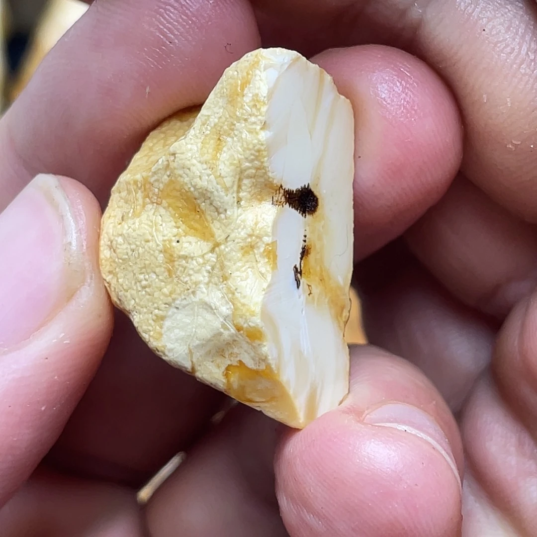 定制琥珀未镶嵌R****u定制