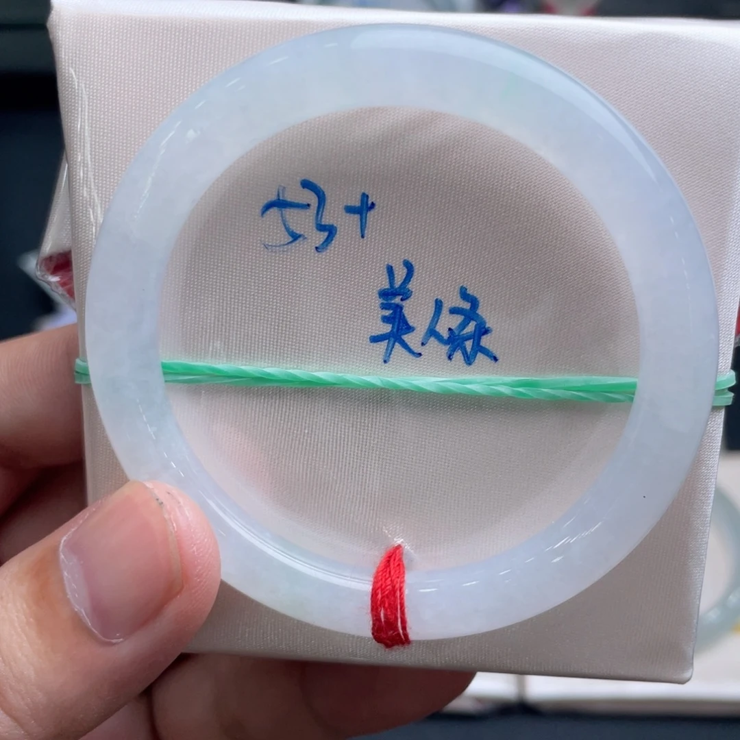 翡翠未镶嵌手镯翡翠手镯