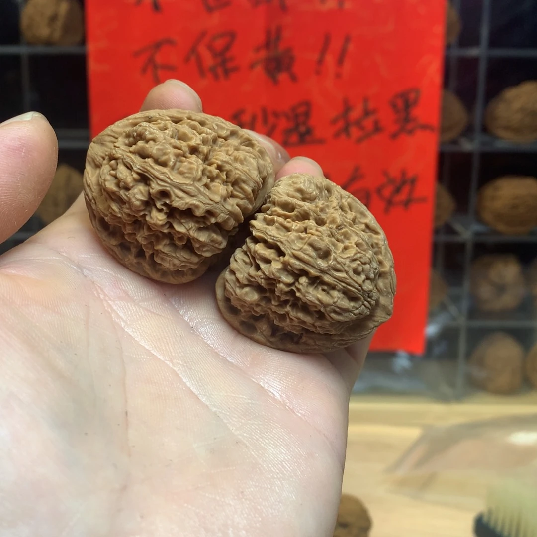 文玩核桃吊坠一*哥南疆