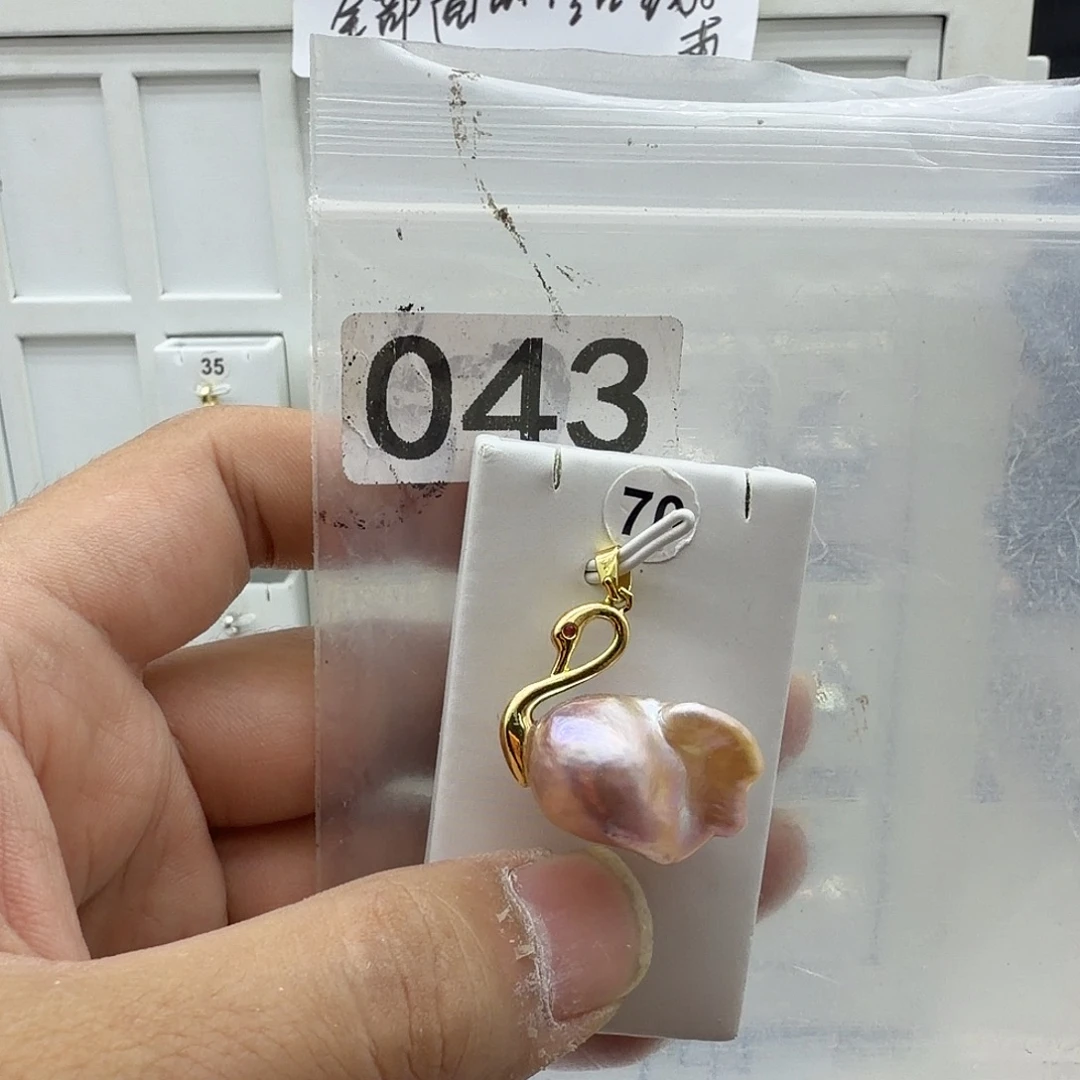 淡水珍珠颈饰合金