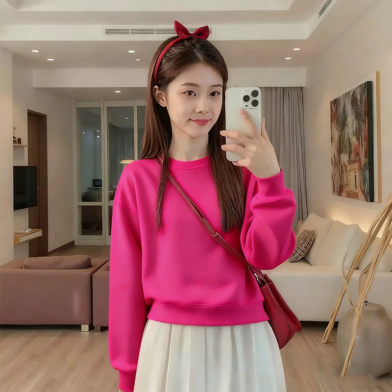 简约百搭2025年春秋季玫红色短款卫衣外套女棉质加绒上衣宽松显瘦