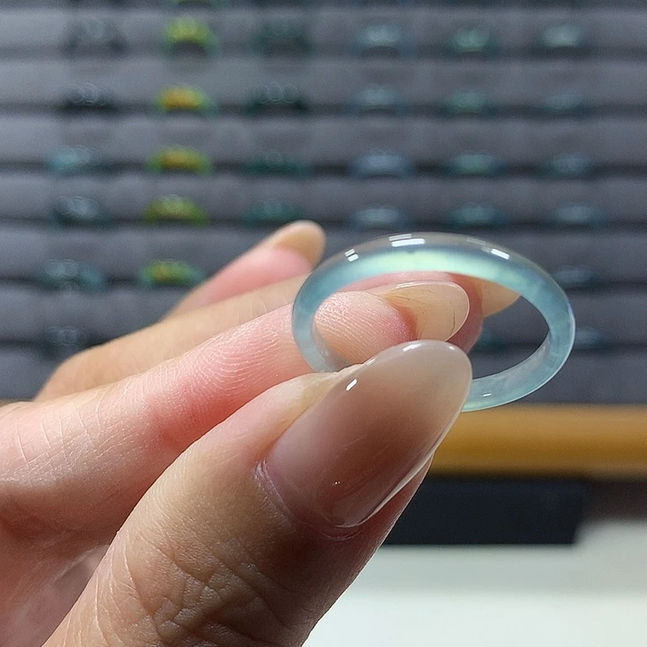 翡翠未镶嵌戒圈 7846