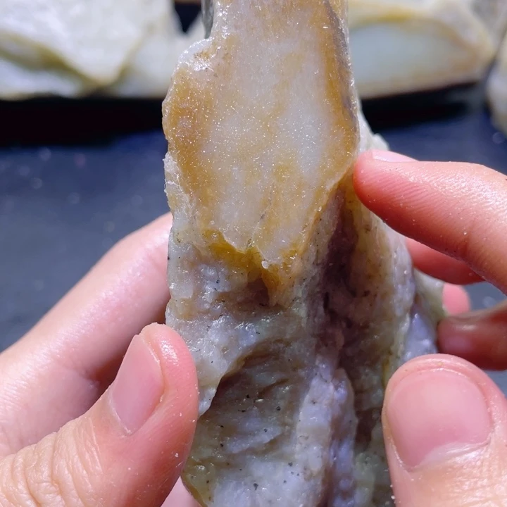 和田玉（糖玉）未镶嵌珠宝半成品