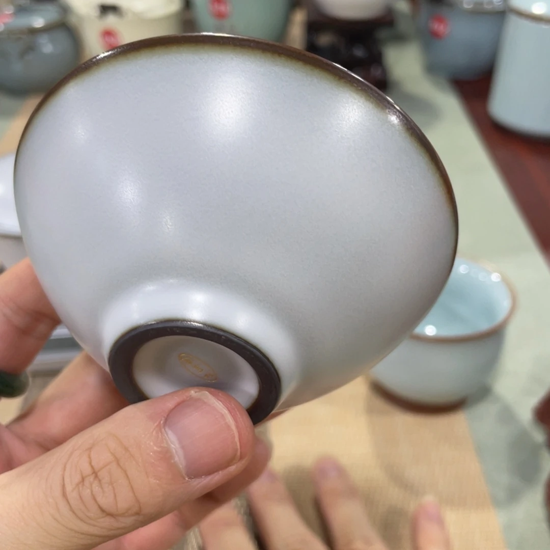 瓷片。。。。。。。。。。。。。。