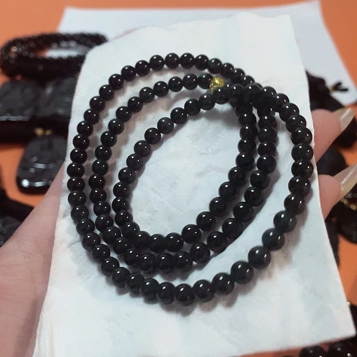 翡翠颈饰未镶嵌不***缘