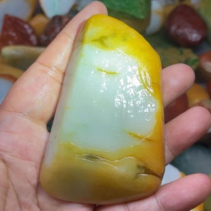 翡翠挂件未镶嵌缅甸翡翠