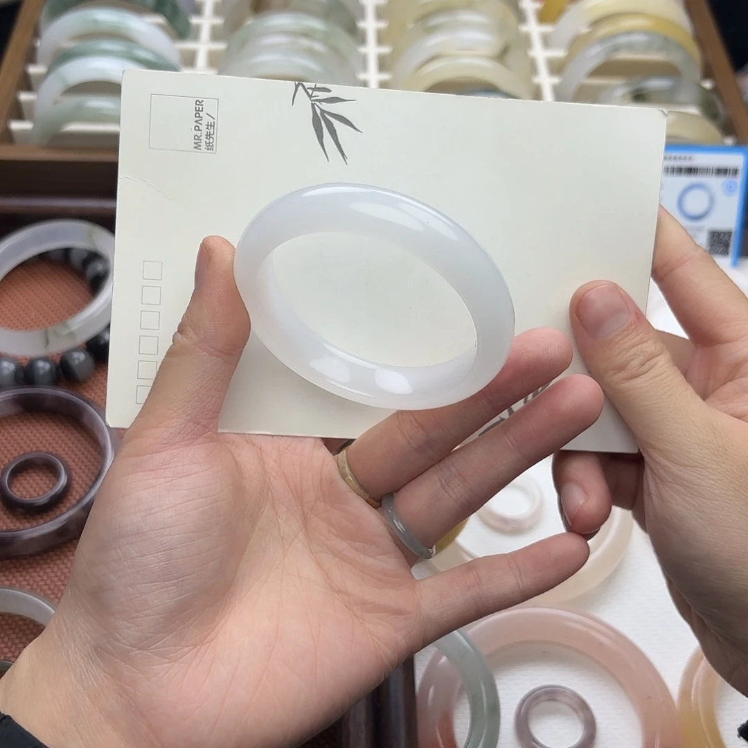 石英质玉（天山翠）未镶嵌手镯52.5圈口