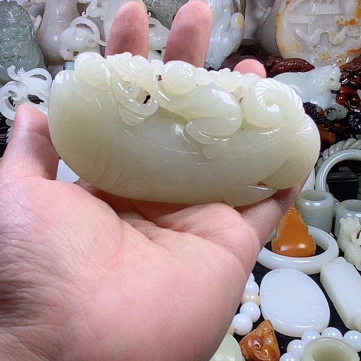 未镶嵌和田玉把件