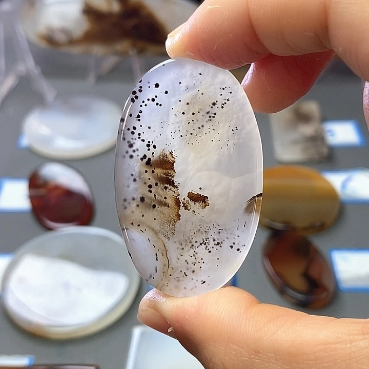 玛瑙/玉髓未镶嵌珠宝半成品